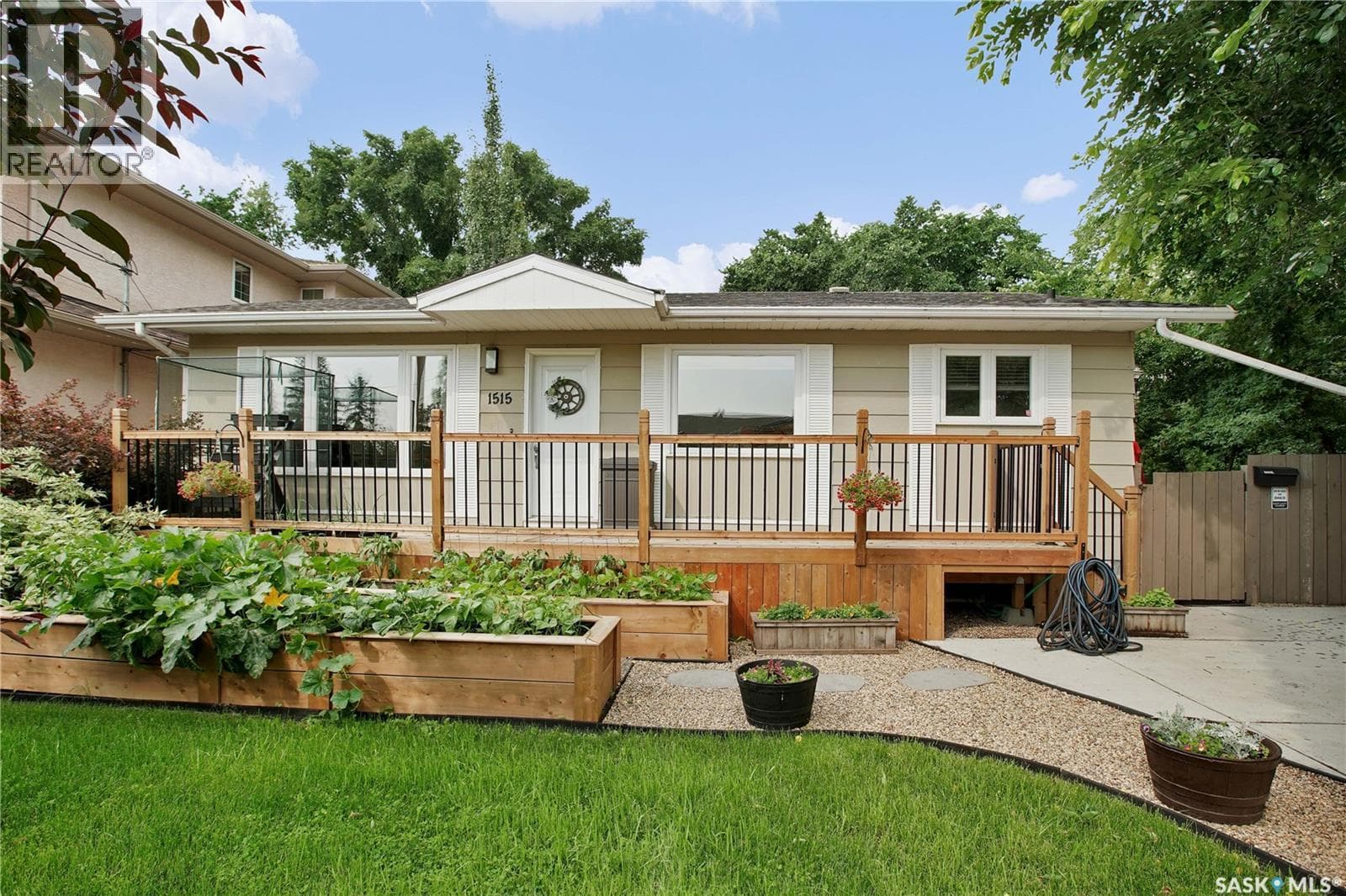 1515 Crerar DRIVE