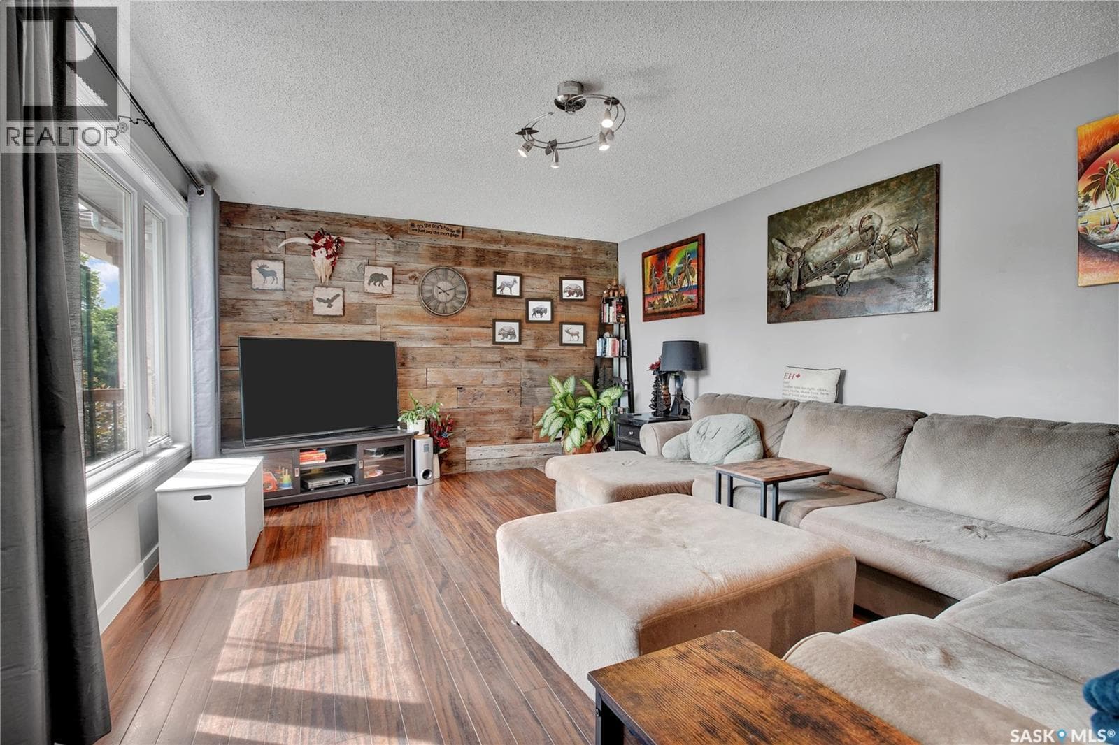 1515 Crerar DRIVE — photo 5