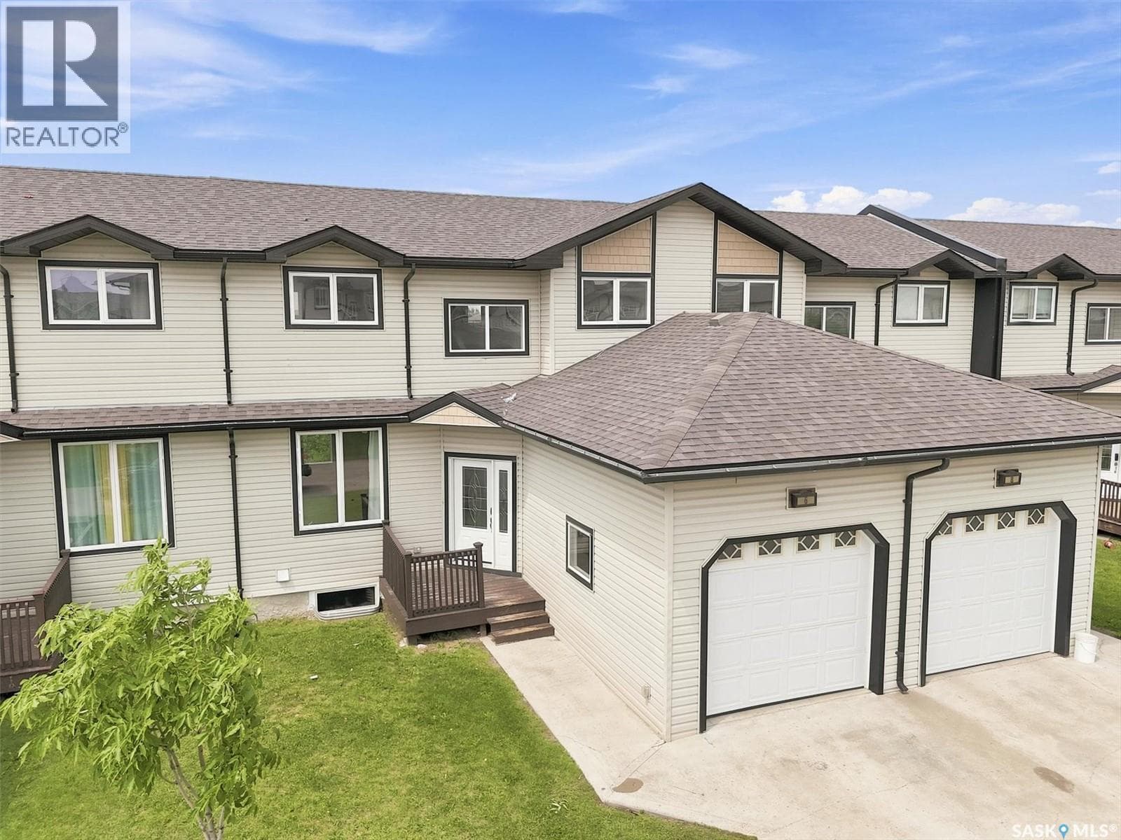 6 118 Hampton CIRCLE