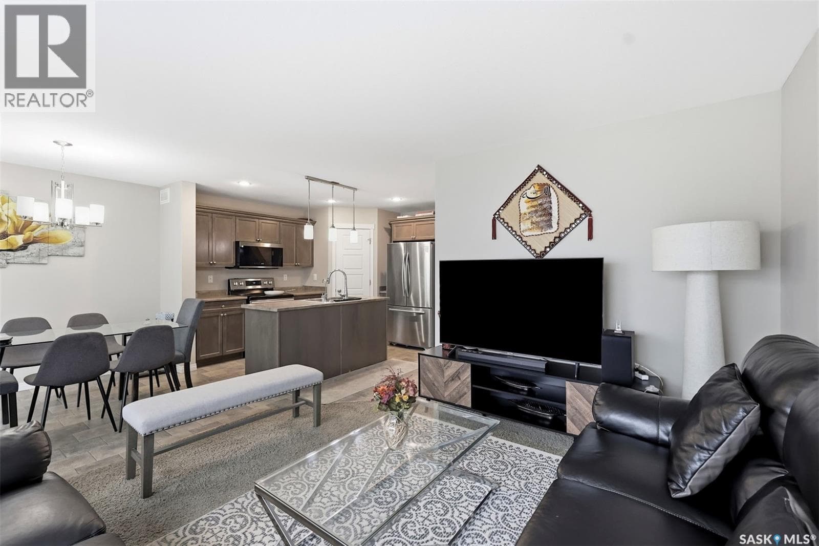 150 Henick CRESCENT — photo 5