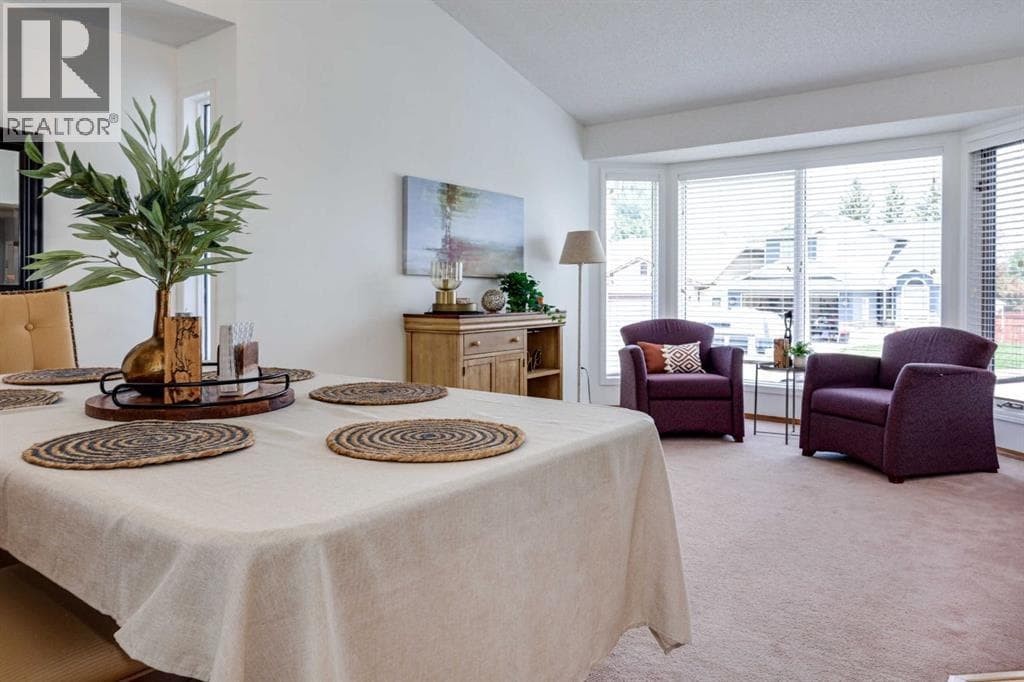 23 Sandalwood Close NW — photo 3