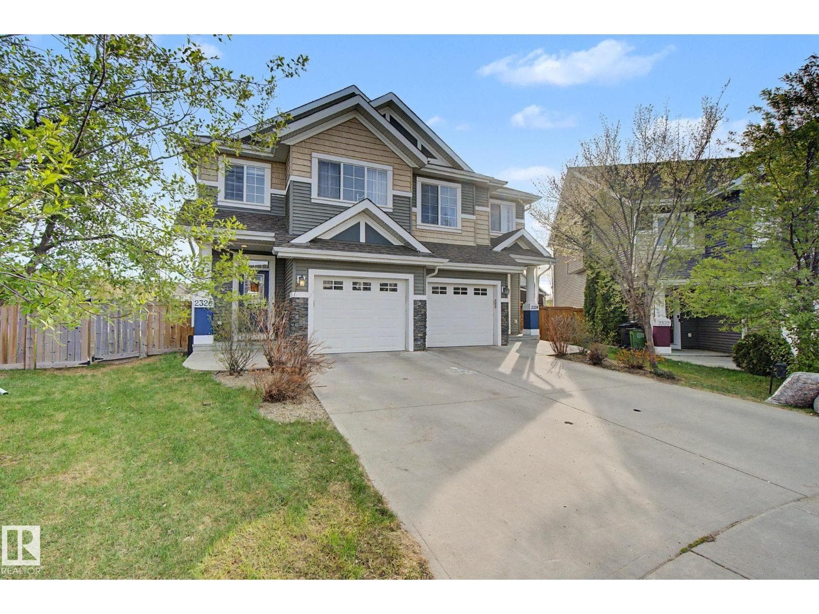 2326 74 ST SW — photo 2