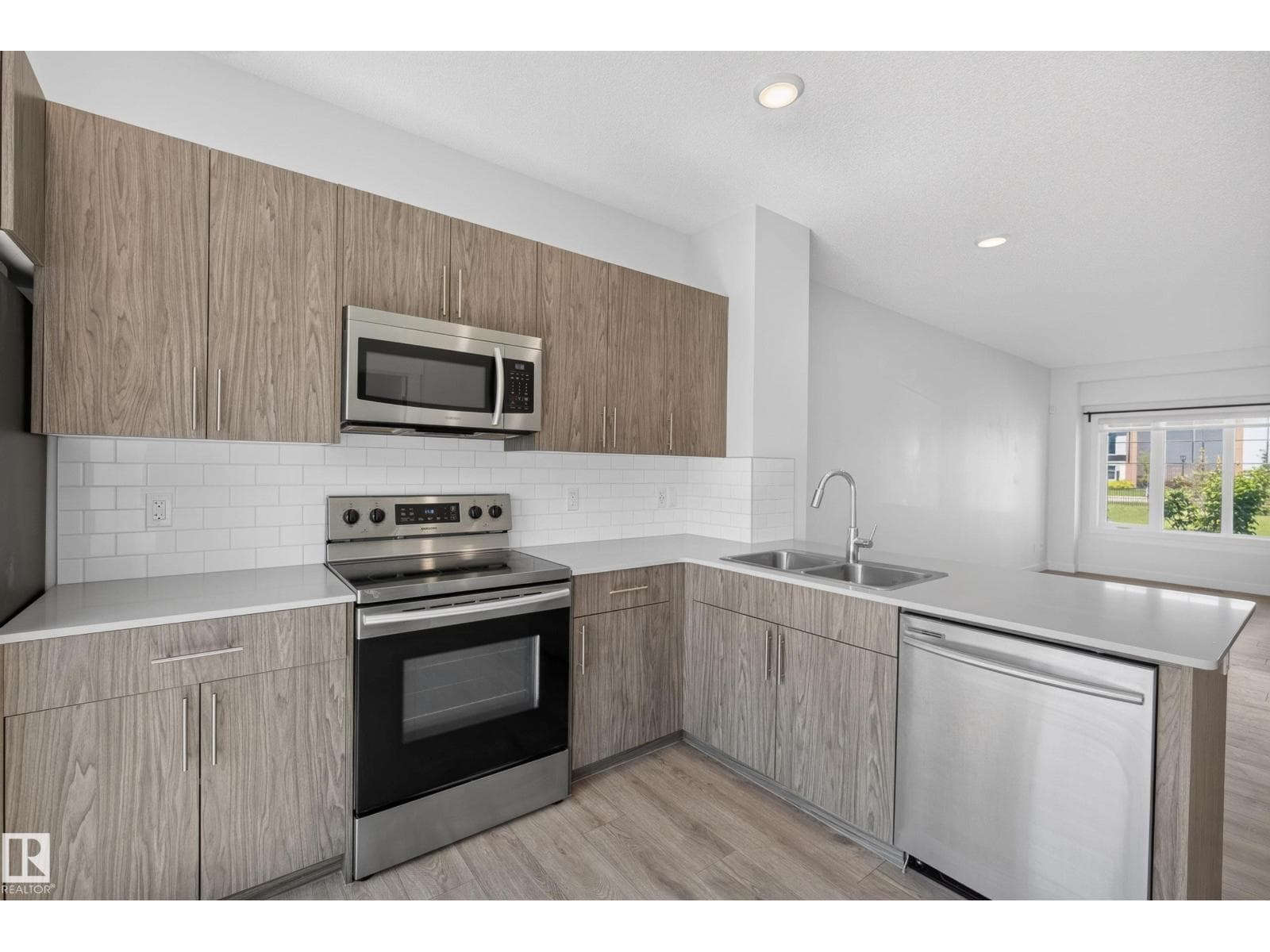 2707 ORCHARDS RD SW — photo 4