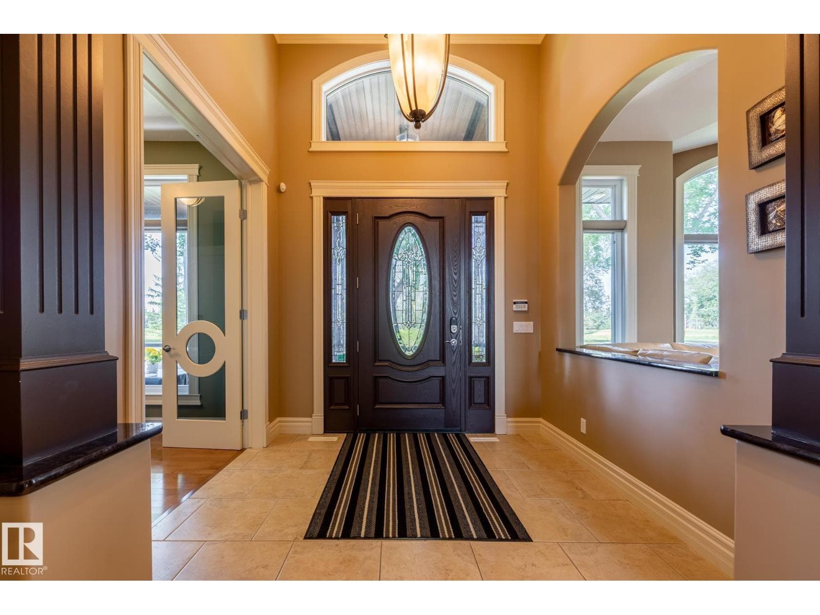 7620 98A AV NW — photo 5