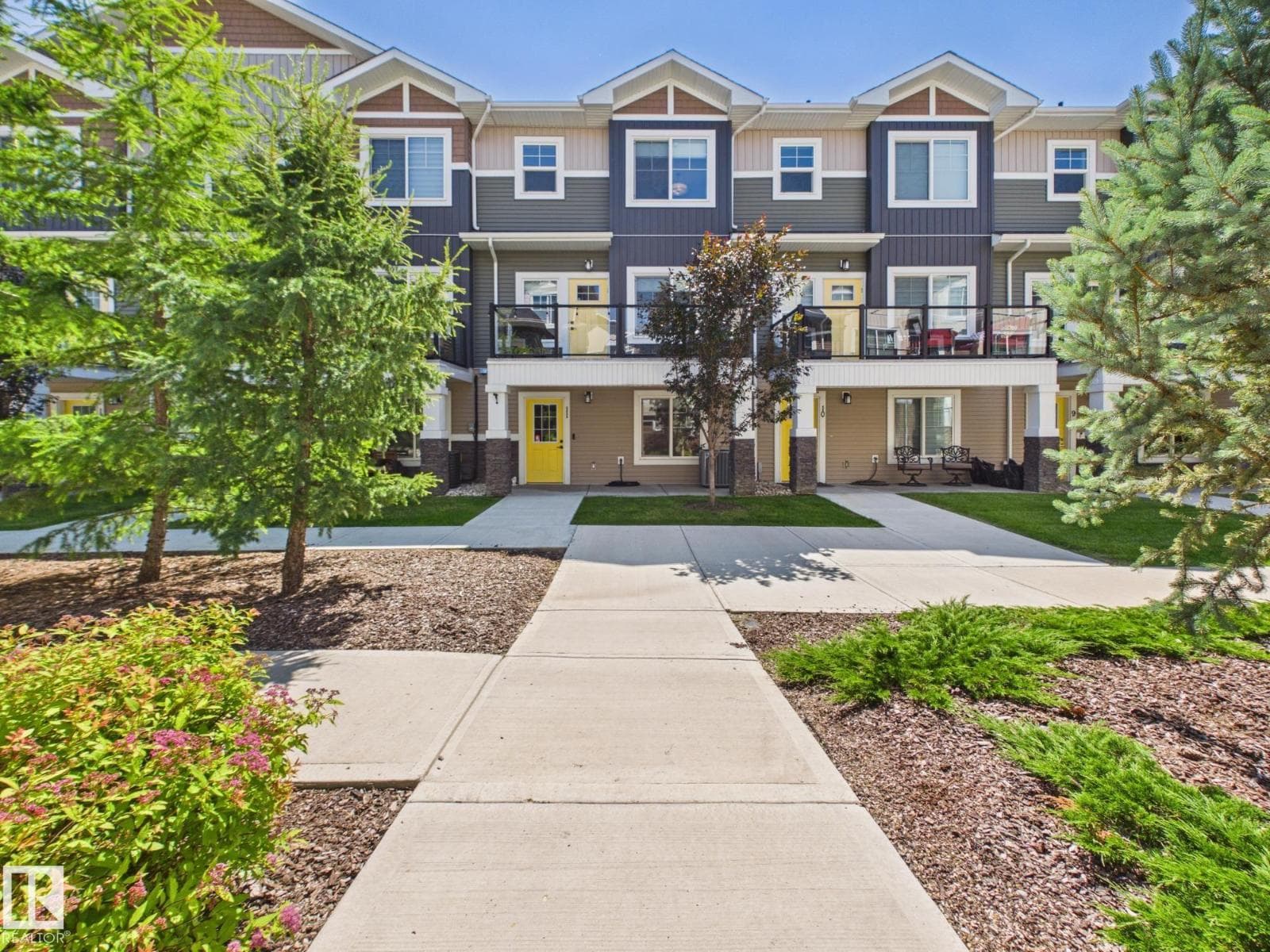 #11 230 EDGEMONT RD NW