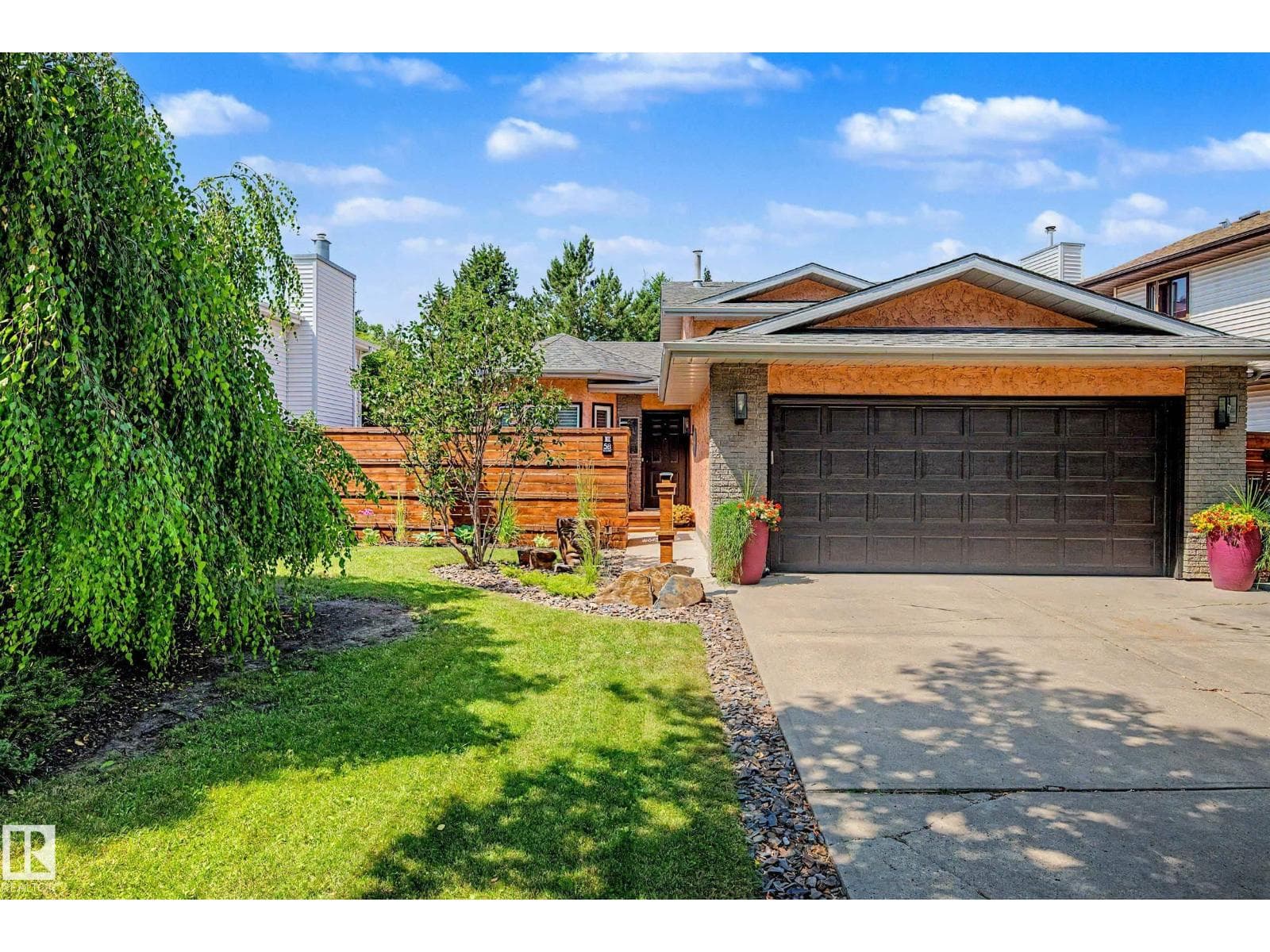 58 ALDERWOOD BV — photo 3
