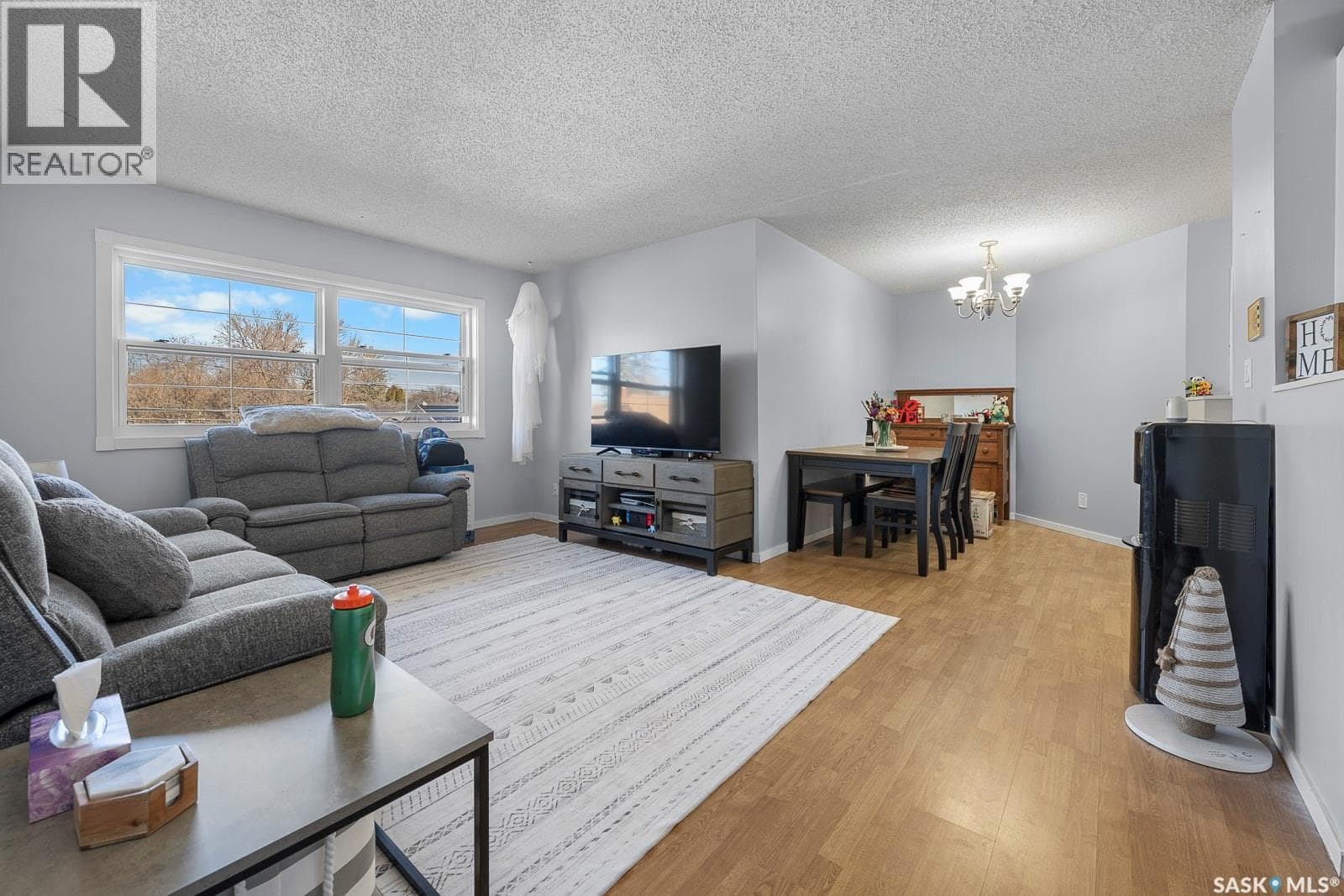 4008 DEWDNEY AVENUE — photo 5