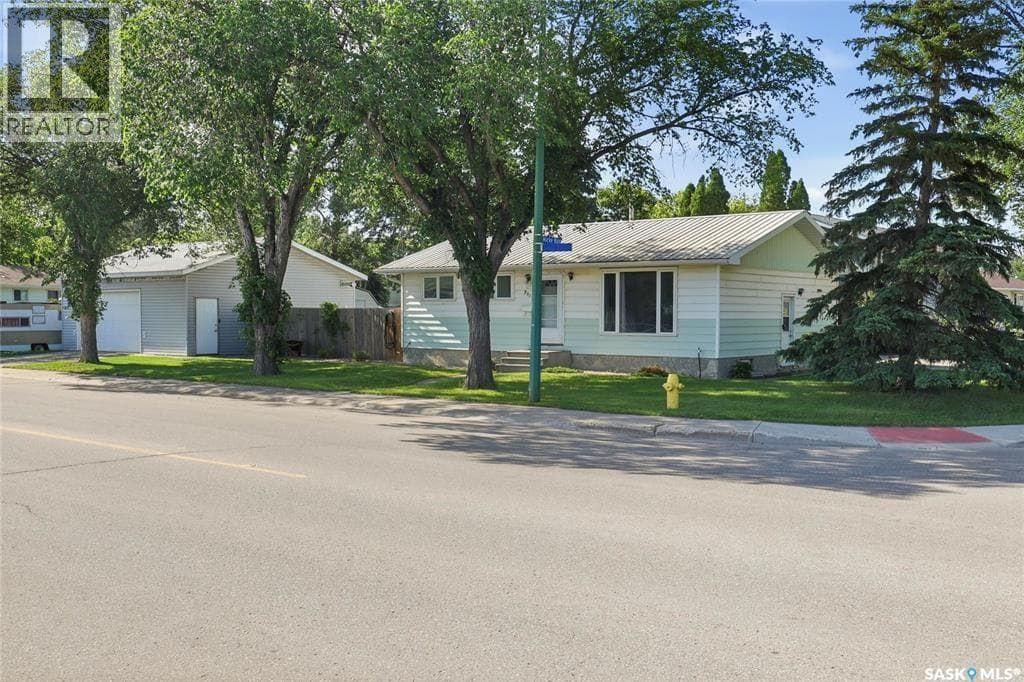 251 Sangster BOULEVARD