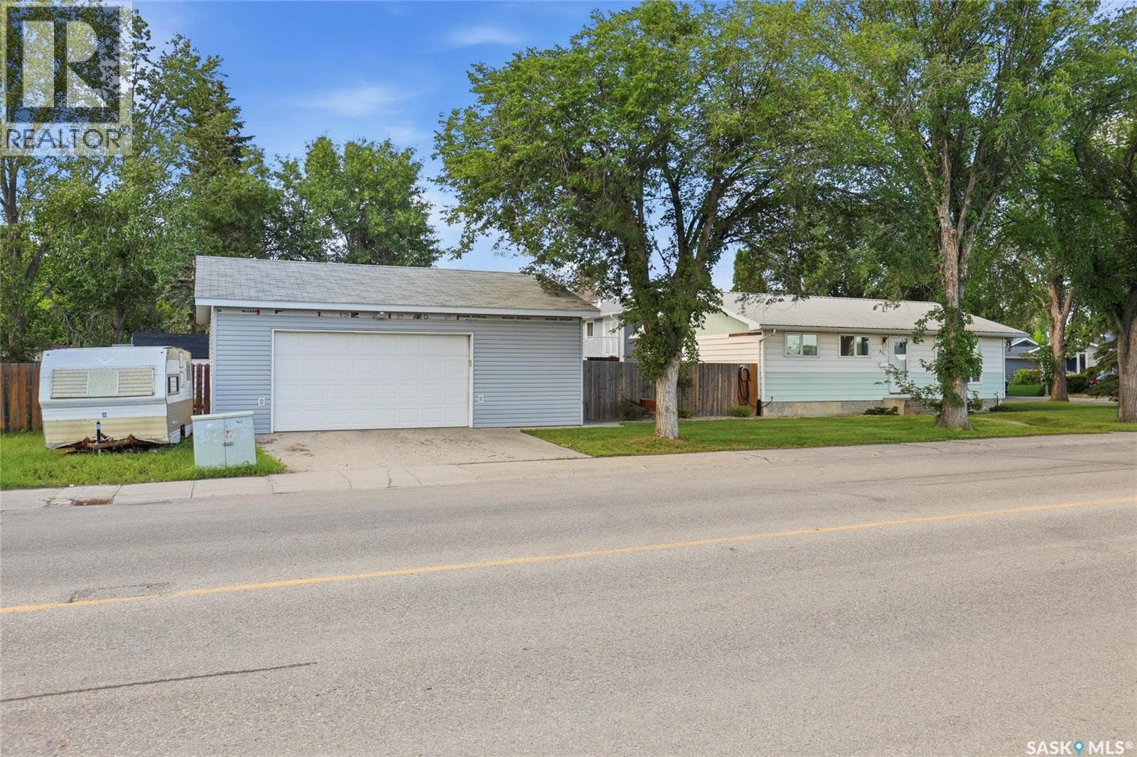 251 Sangster BOULEVARD — photo 2