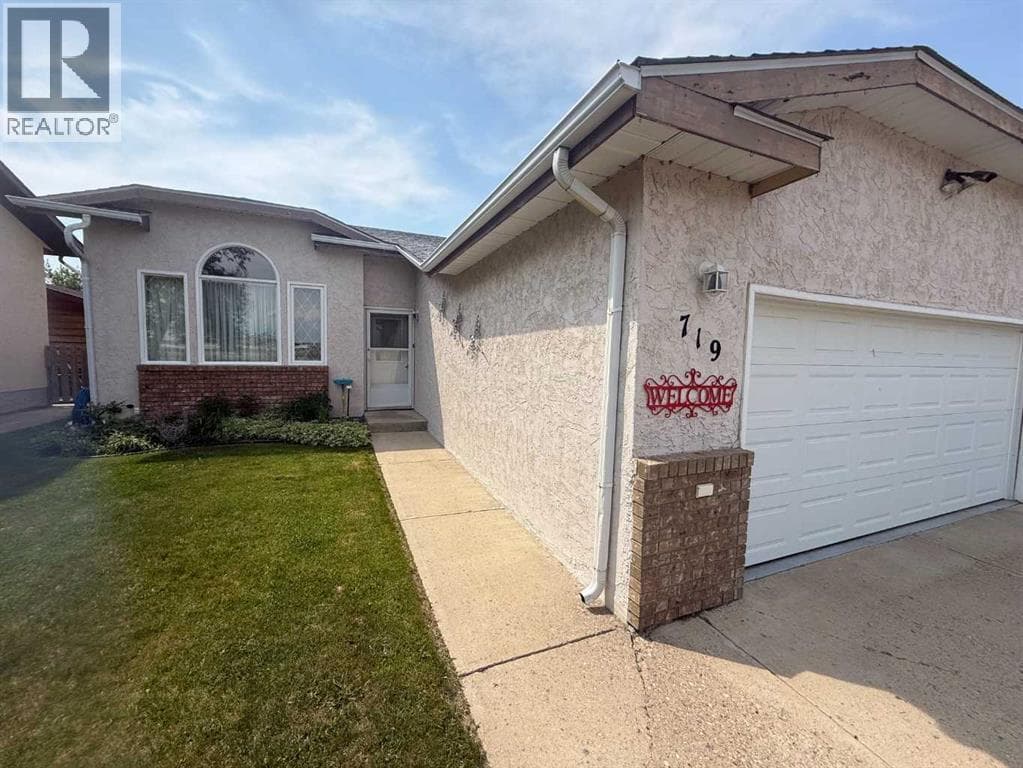 719 Parkland Drive — photo 2