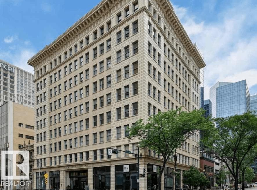 #810 10134 100 ST NW
