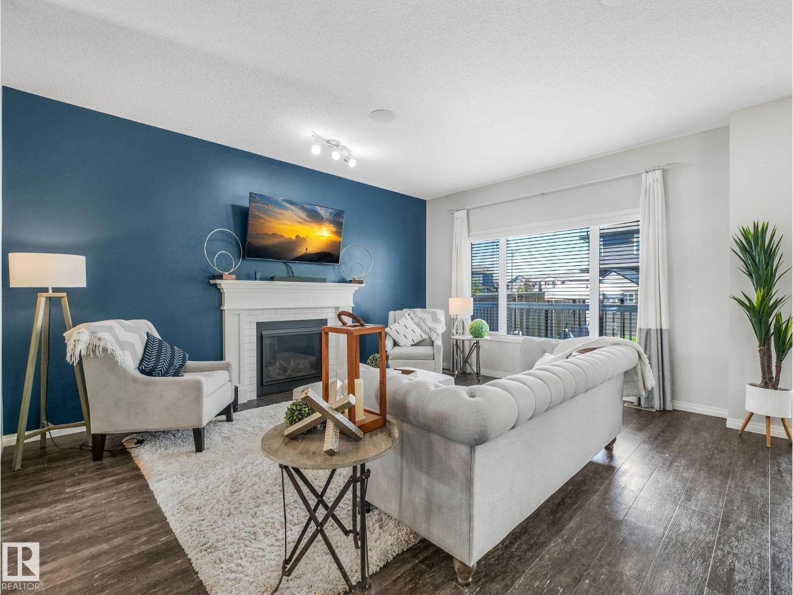 14 SUMAC LN