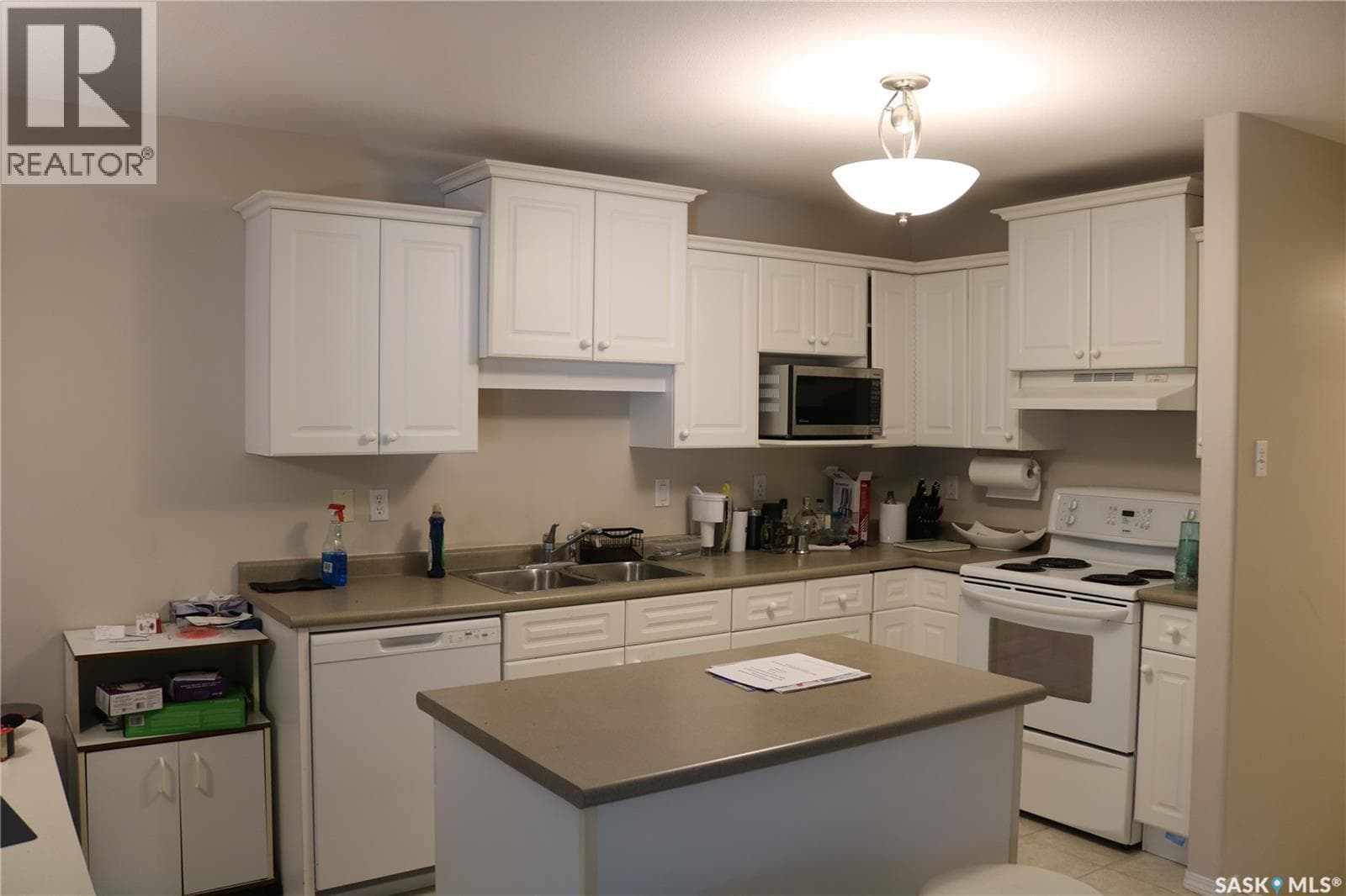 127 405 Bayfield CRESCENT — photo 2