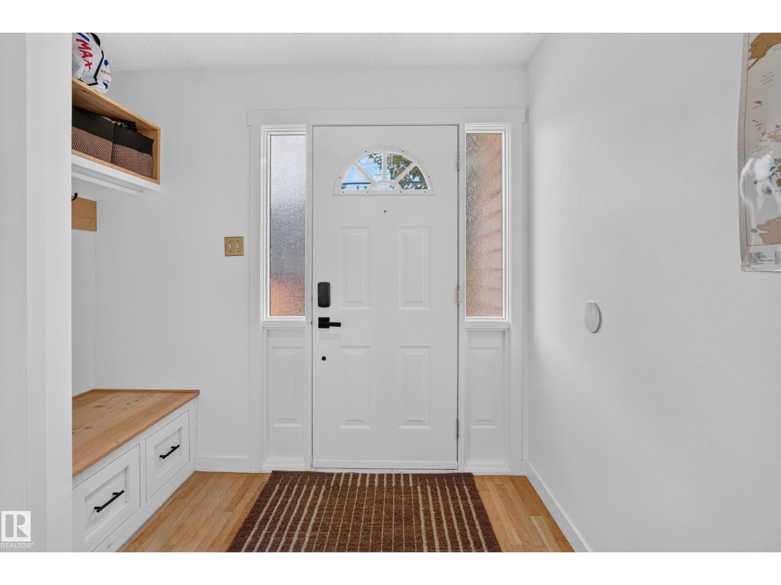 6712 36A AV NW — photo 3