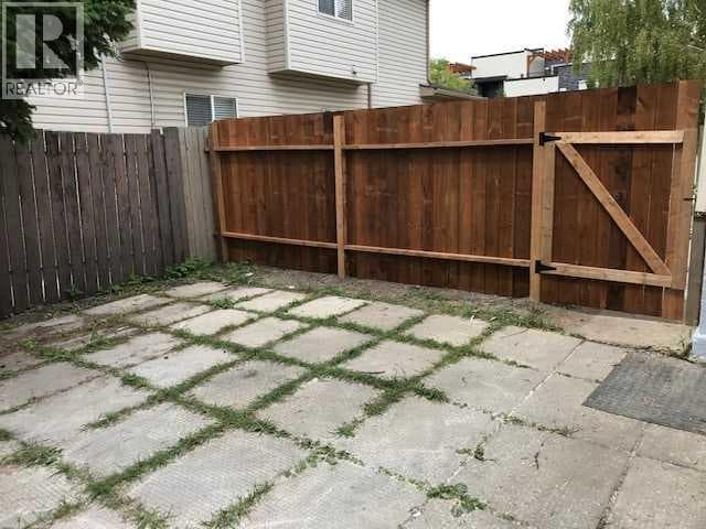 2715 14 Avenue SE — photo 3