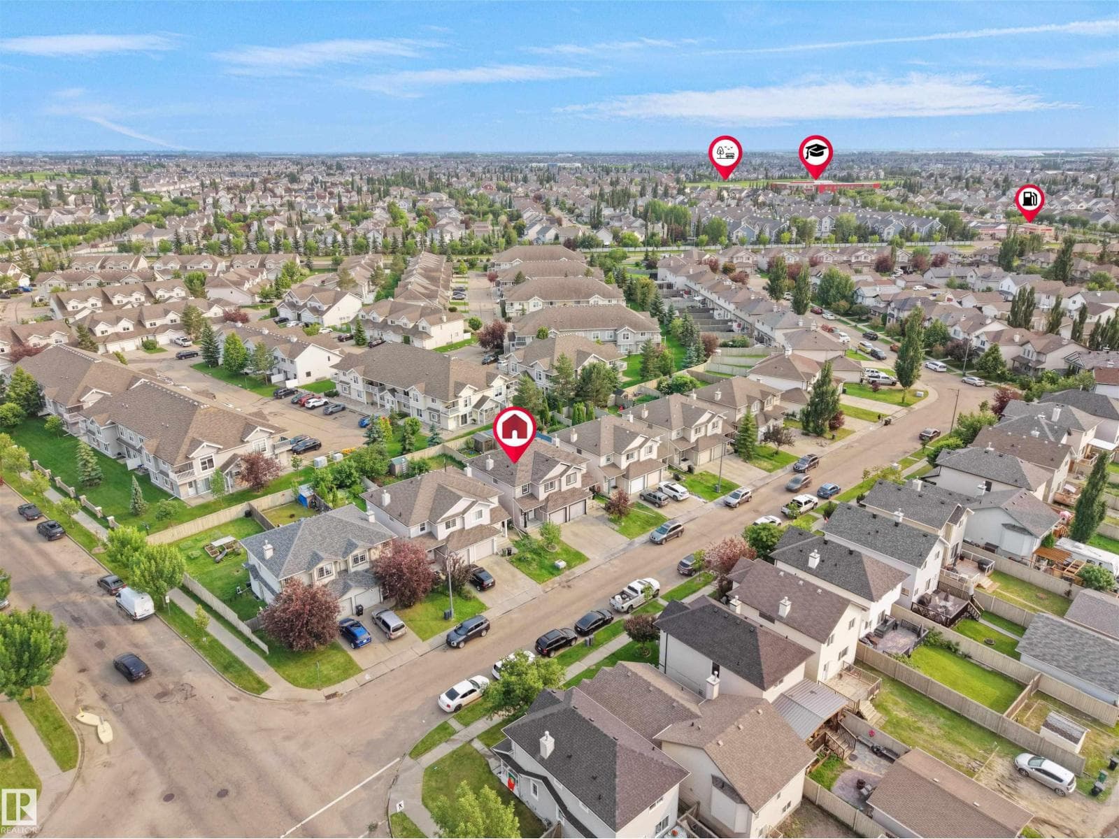 8111 7 AV SW SW — photo 3