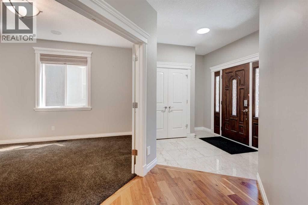 258 Mahogany Place SE — photo 3