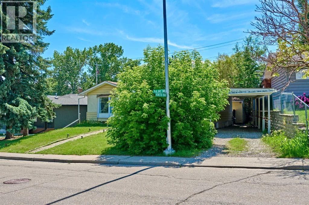 627 94 Avenue SW — photo 3