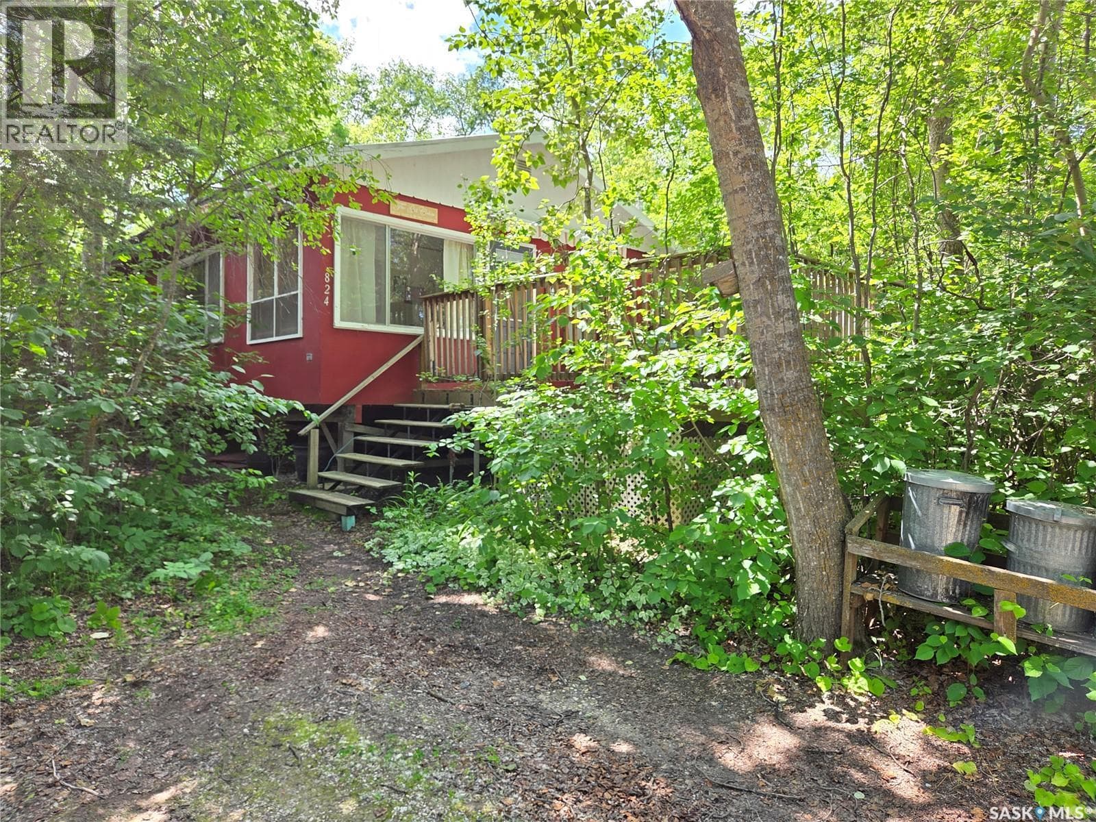 824 Lakeside AVENUE — photo 2