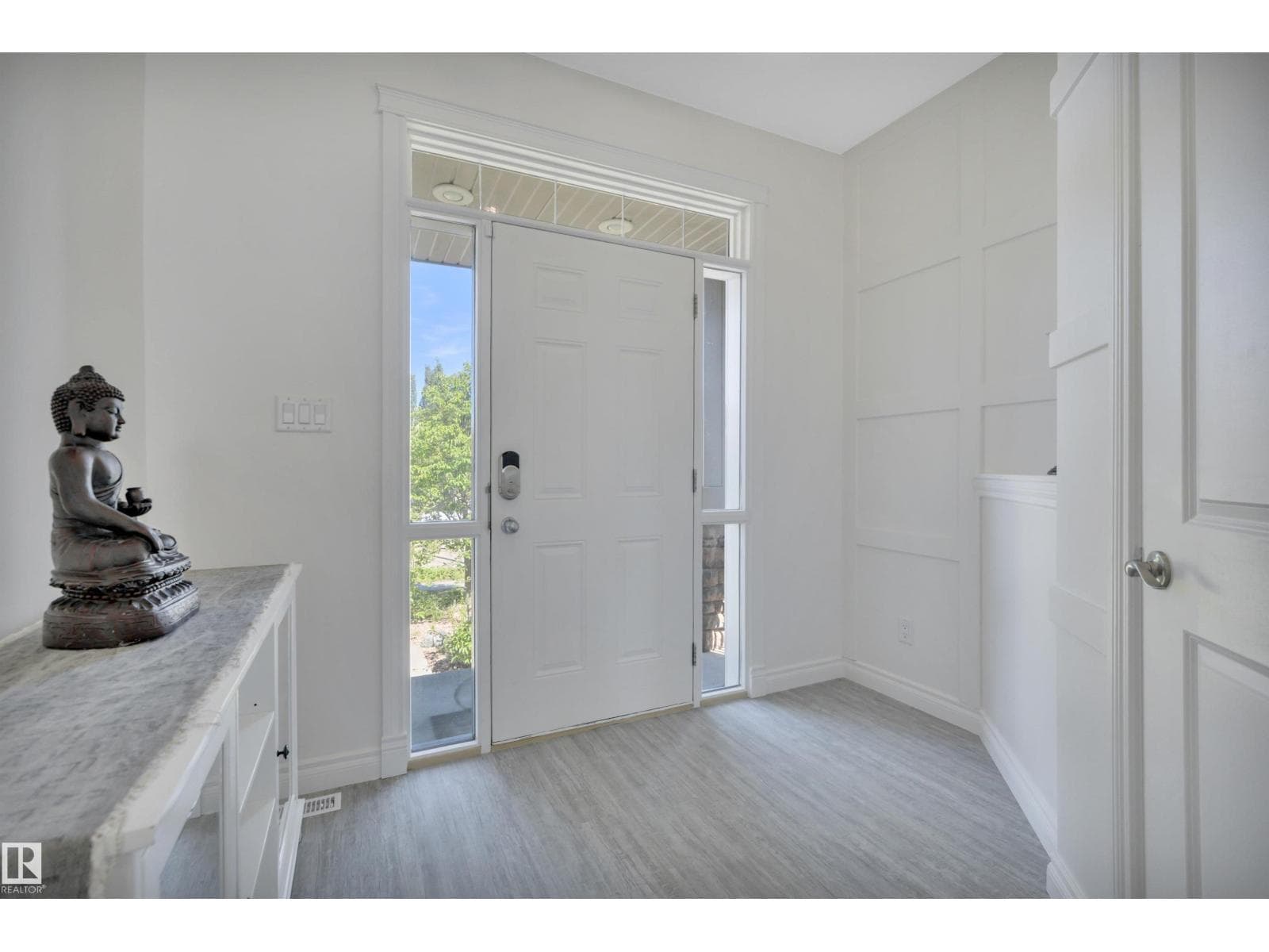 301 BRIDGEPORT PL — photo 5