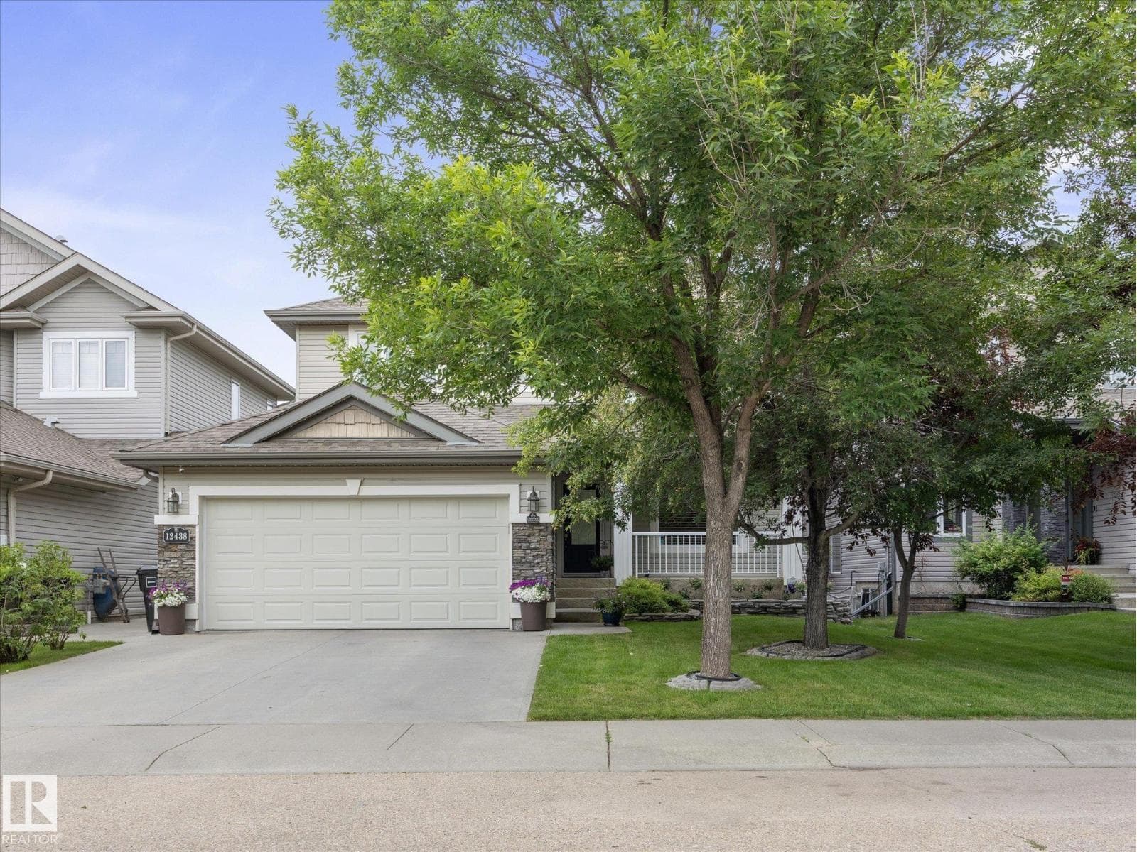 12438 18A AV SW