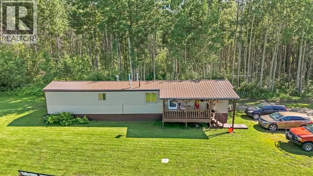 70280 Highway 747 — photo 2
