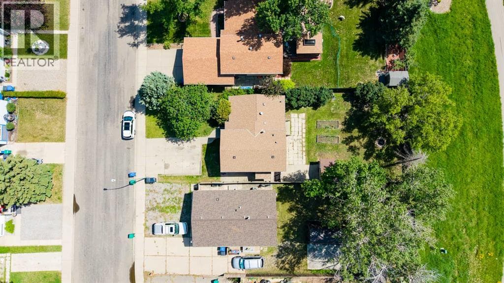 41 Rutgers Crescent W — photo 2