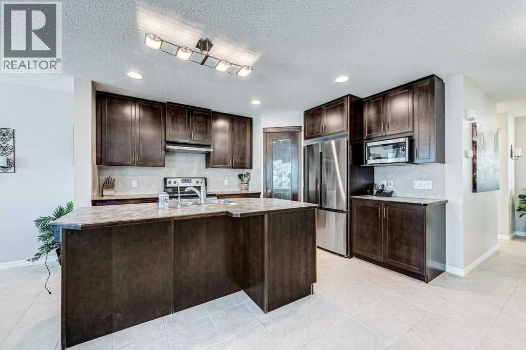 11 Cranfield Link SE — photo 5