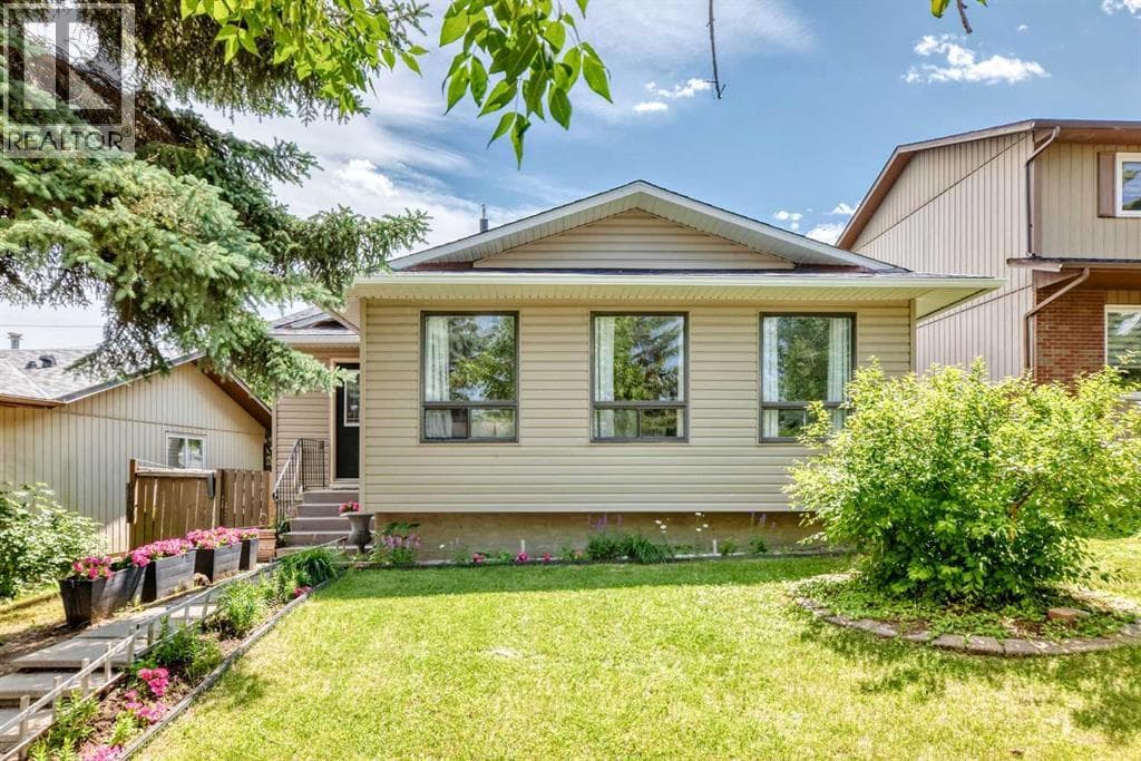 11 Bedford Drive NE