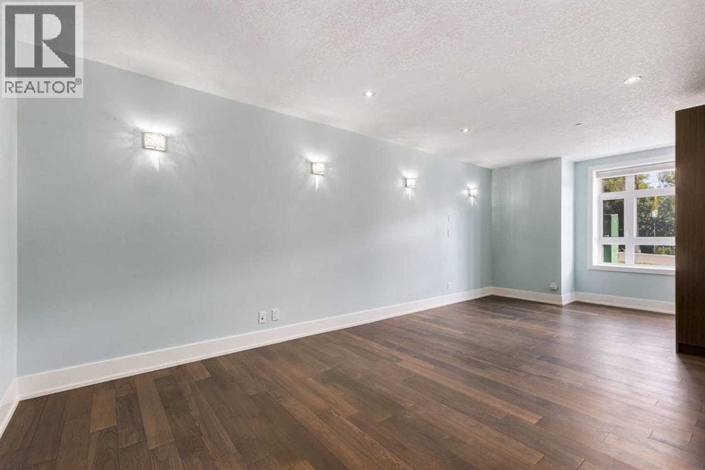1513 23 Avenue SW — photo 5