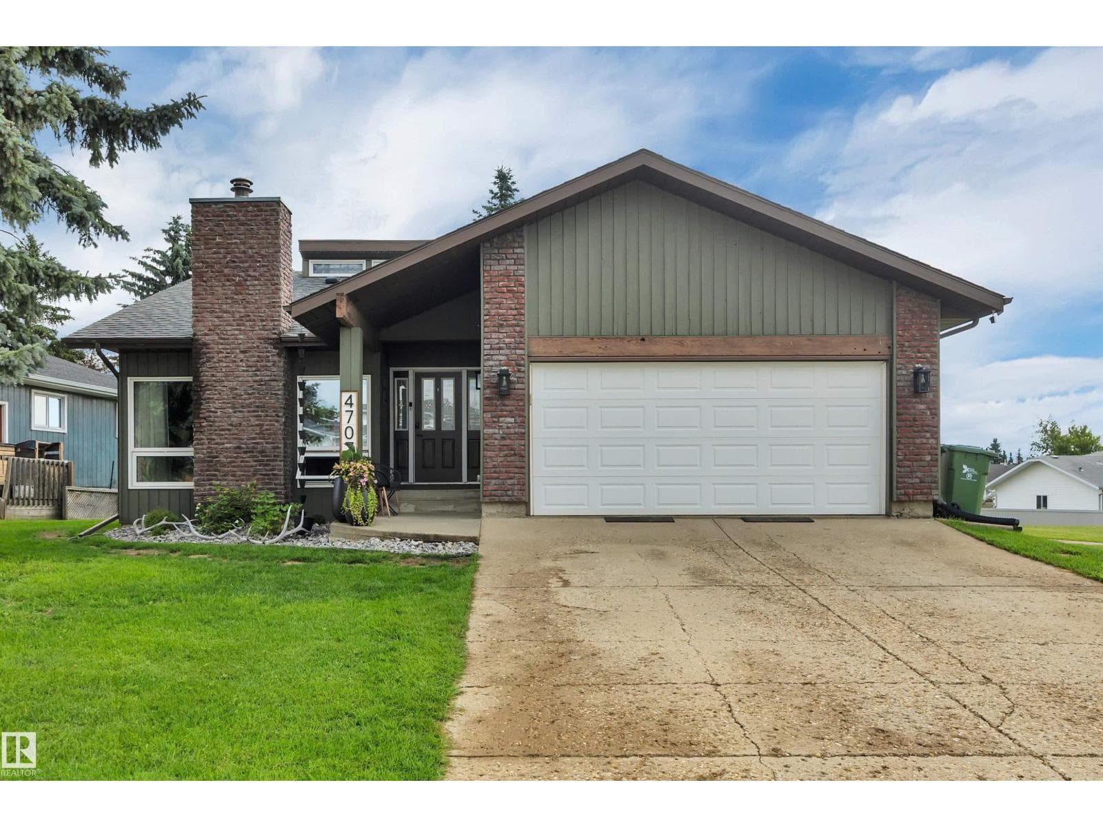 4707 44 ST