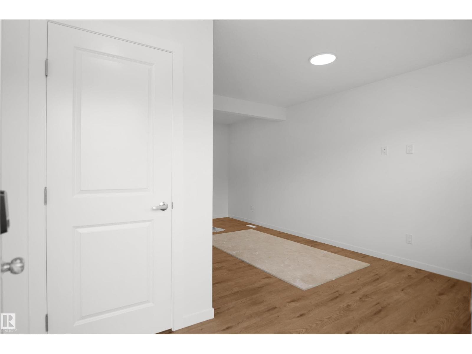 2115 210 ST NW — photo 3