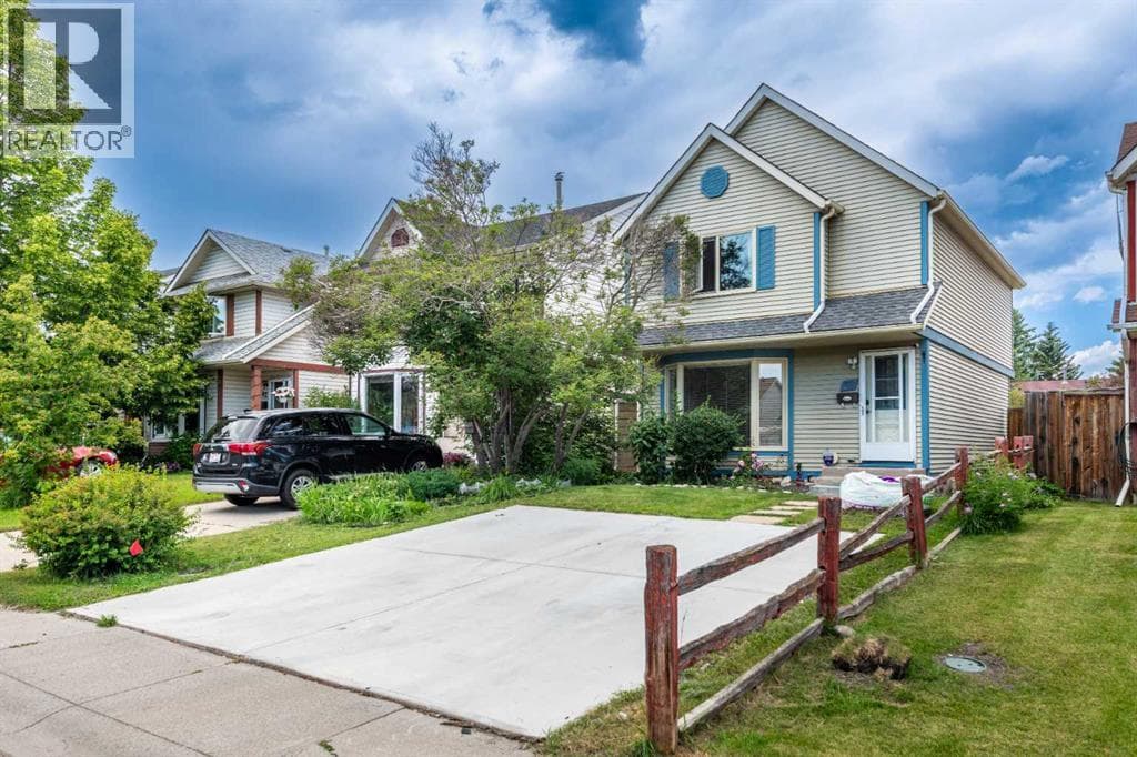 78 Queen Anne Close SE — photo 5