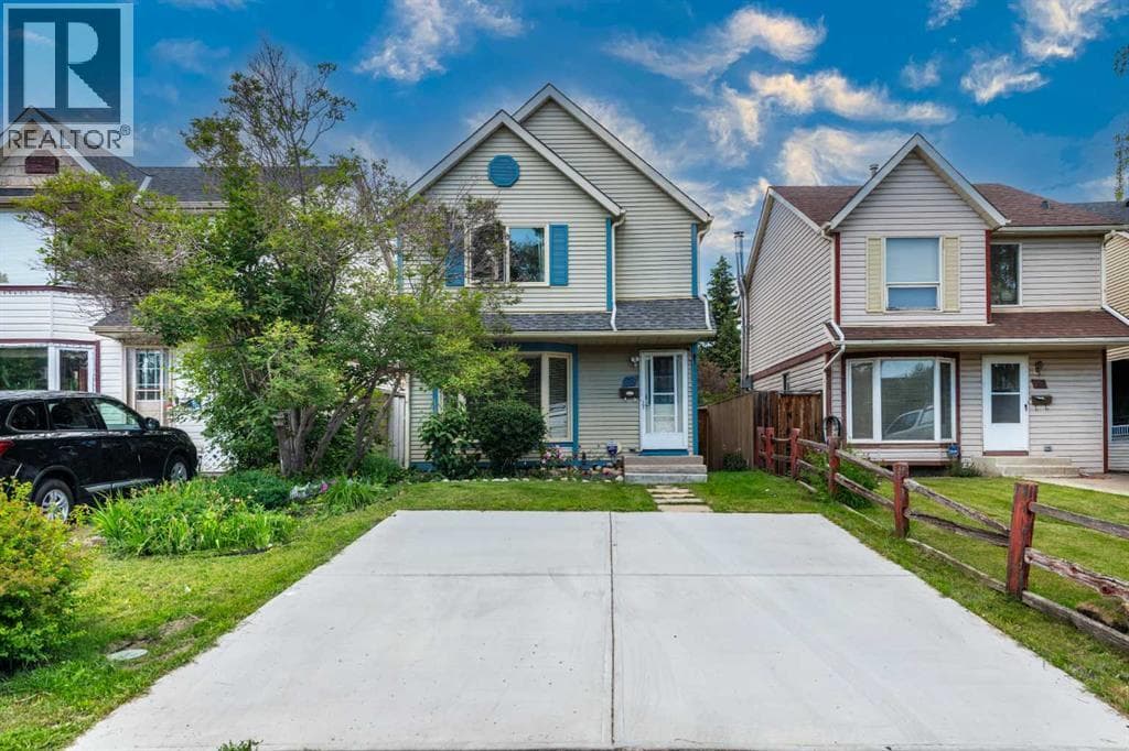 78 Queen Anne Close SE — photo 4