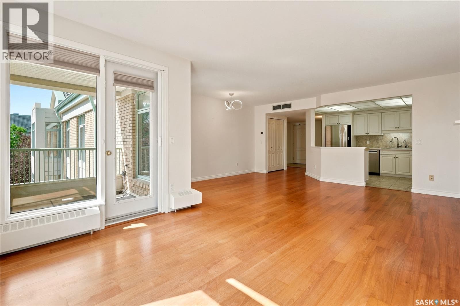 310 2333 Scarth STREET — photo 4