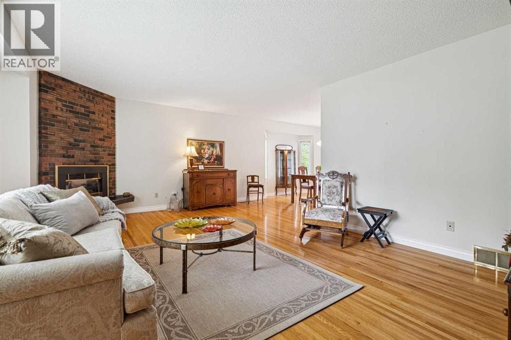 2432 Paliswood Road SW — photo 4
