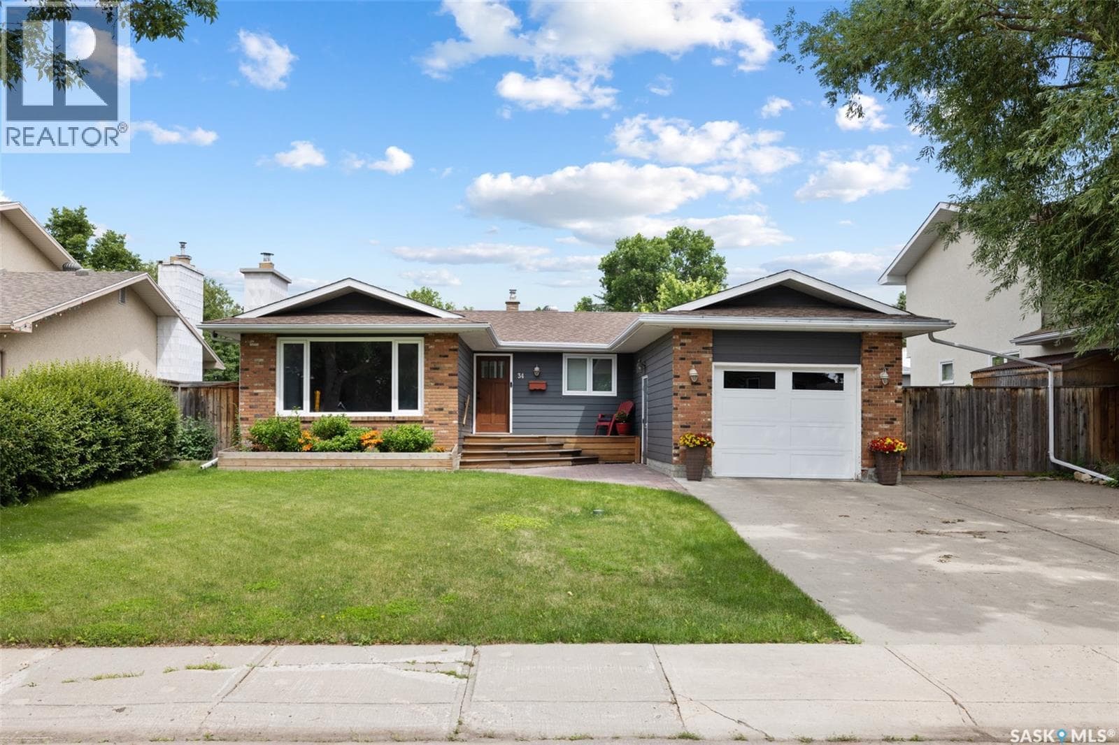 34 Plainsview DRIVE