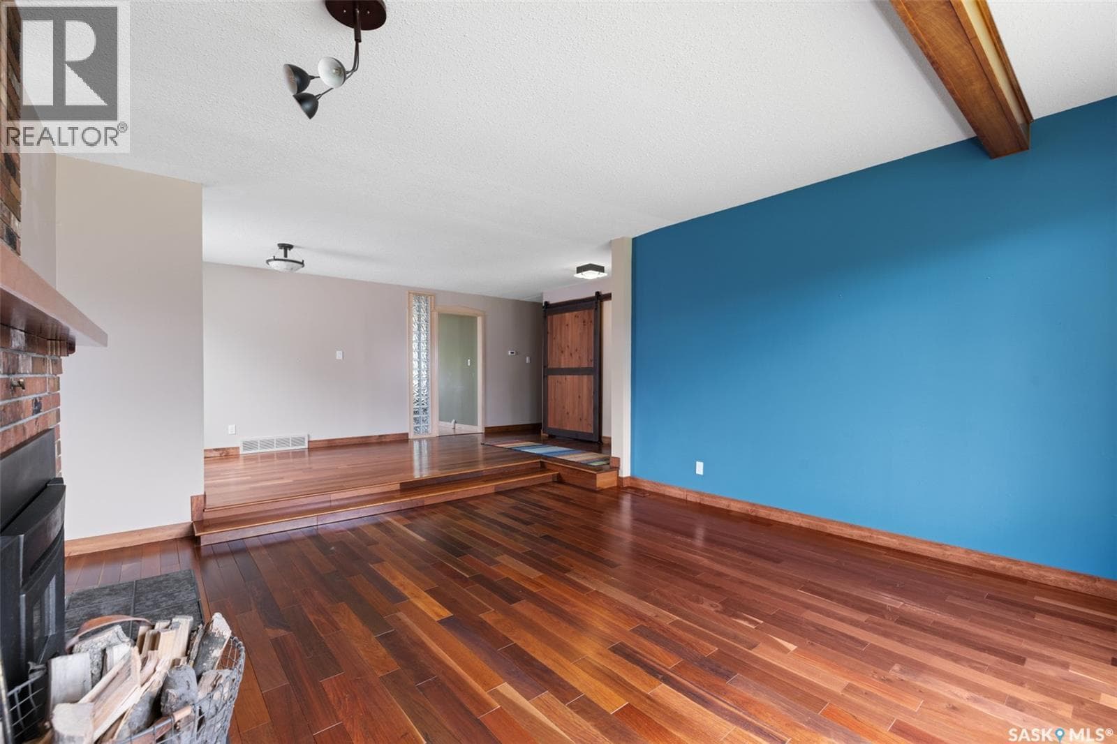 34 Plainsview DRIVE — photo 4