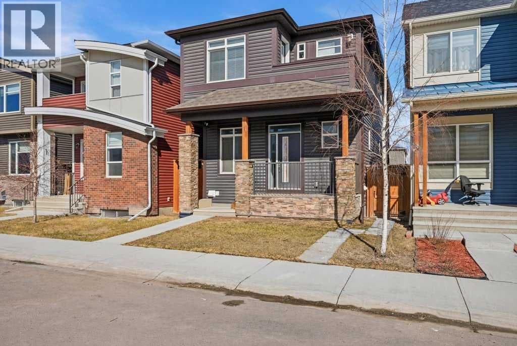 75 Howse Crescent NE