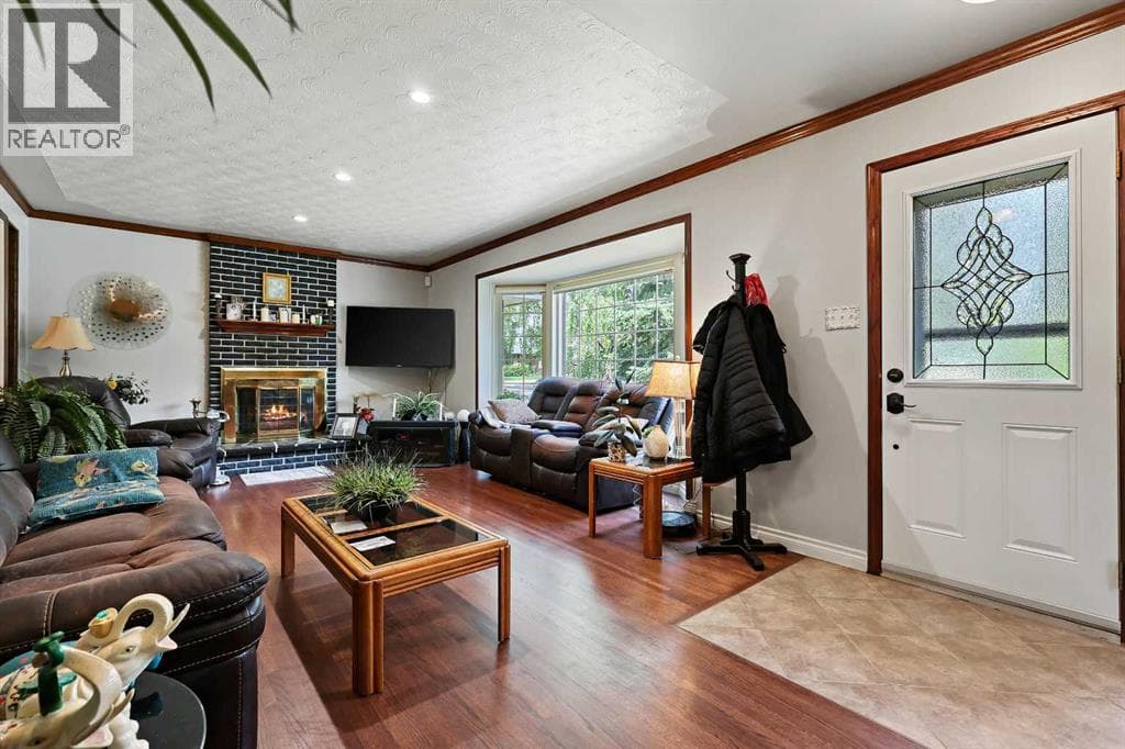 8627 Athabasca Street SE — photo 5