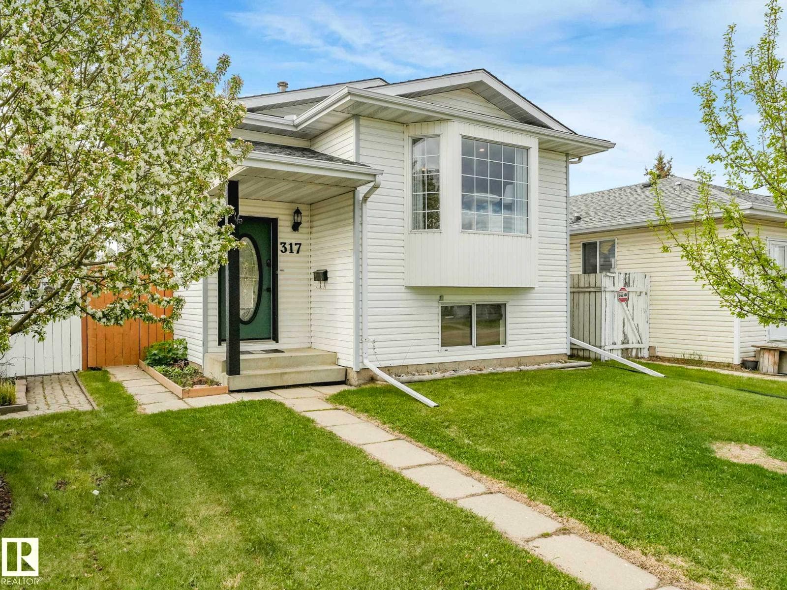 317 KLINE CR NW