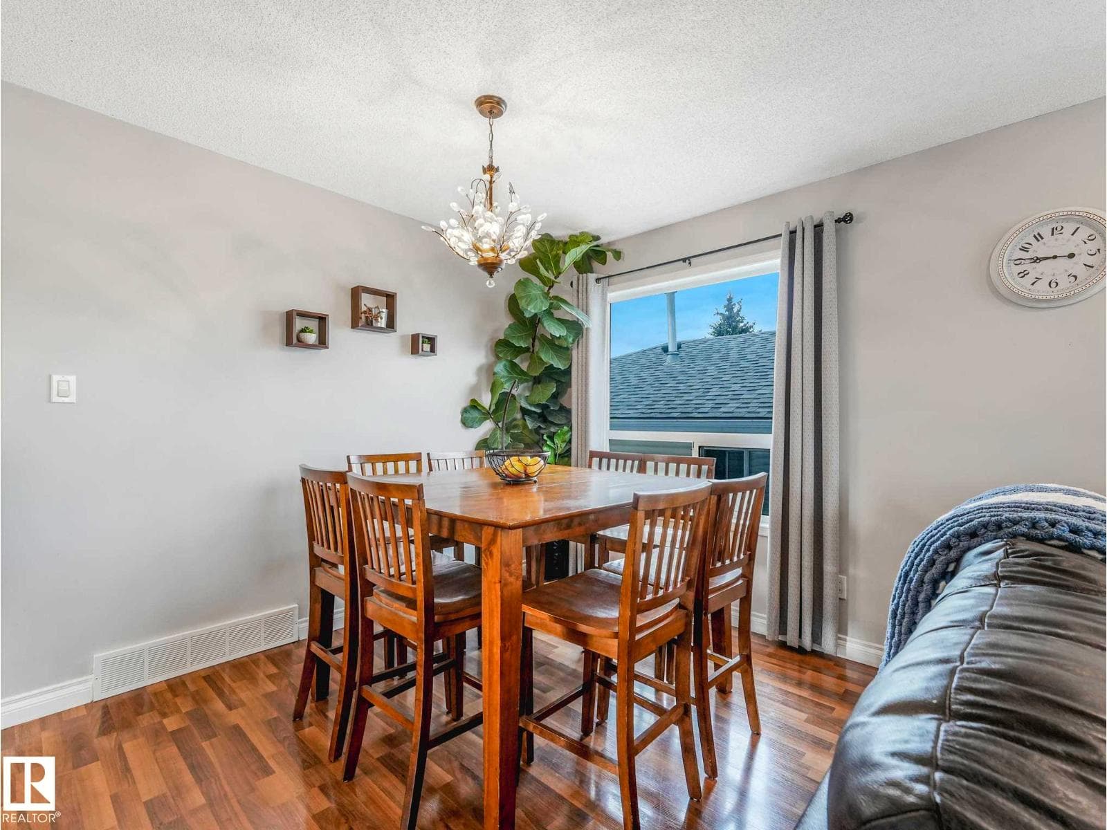 317 KLINE CR NW — photo 5