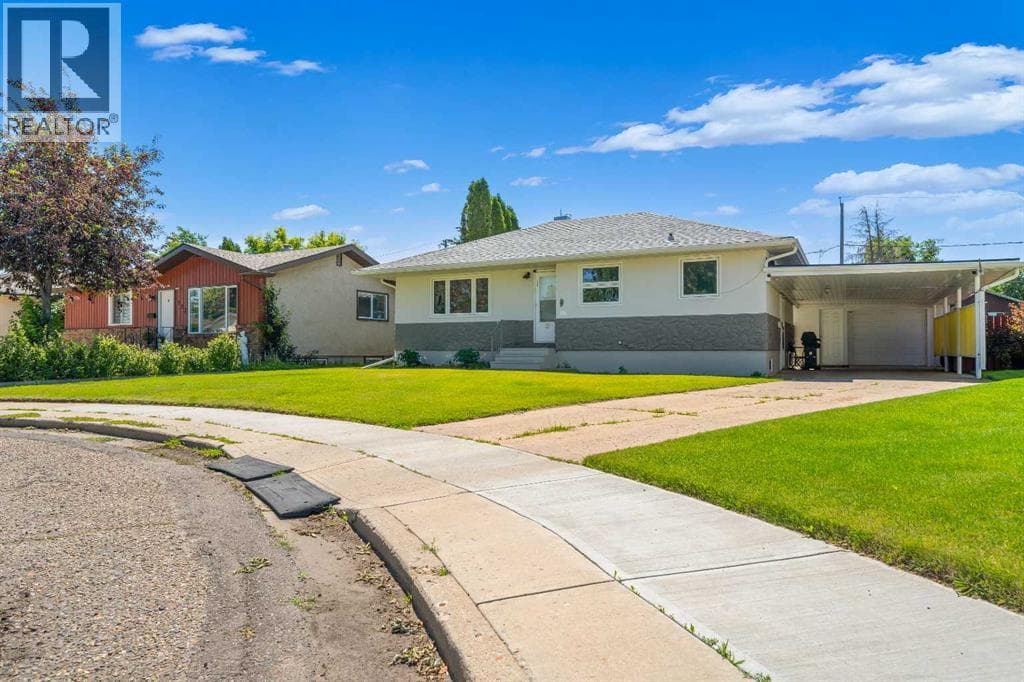 131 Mitchell Crescent NW — photo 3