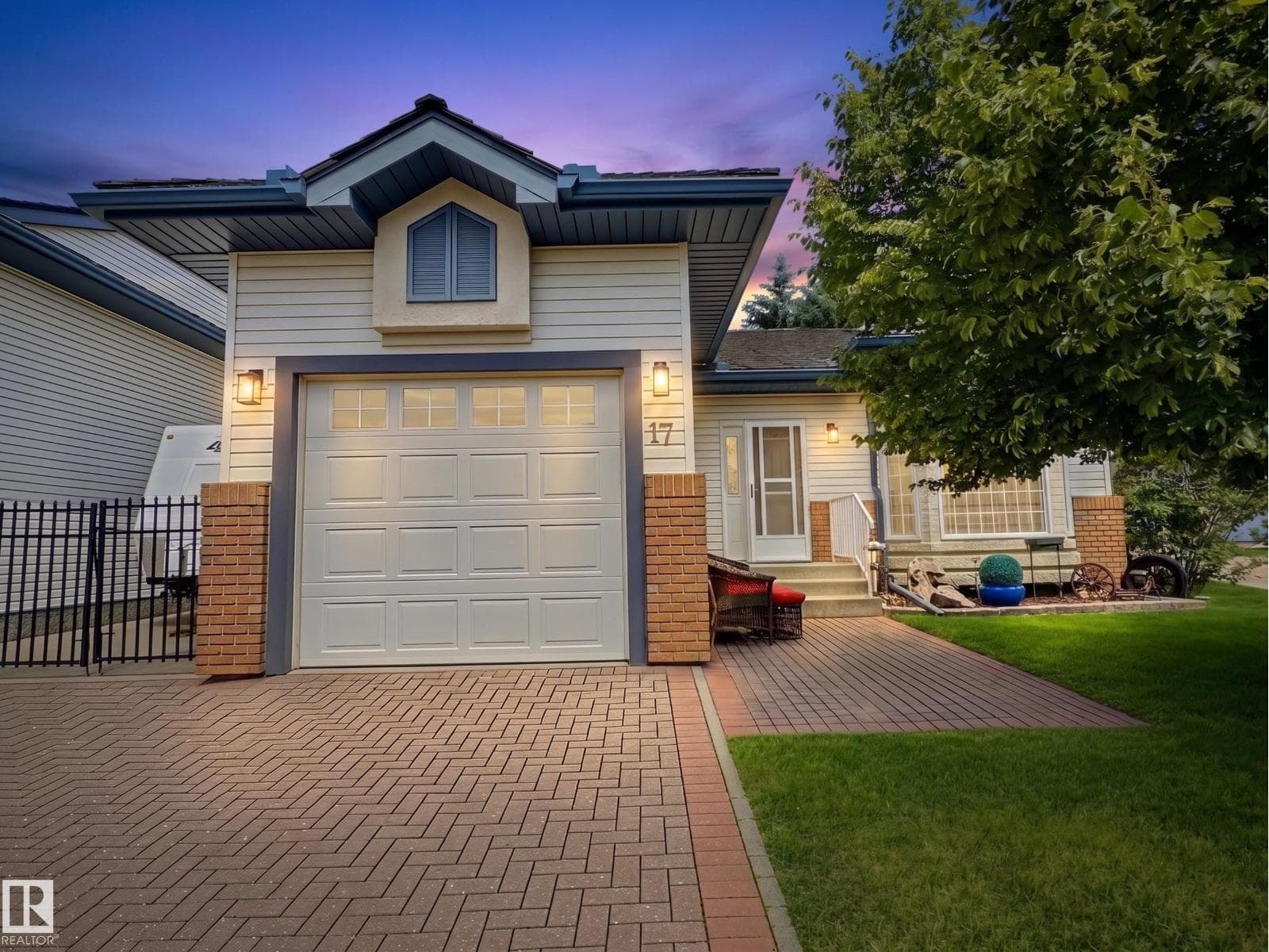 #17 10 Blackburn DR SW