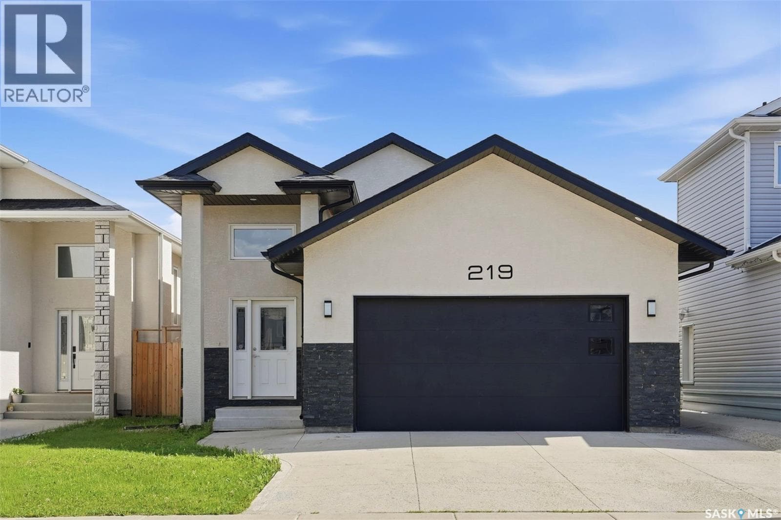 219 ELLS CRESCENT