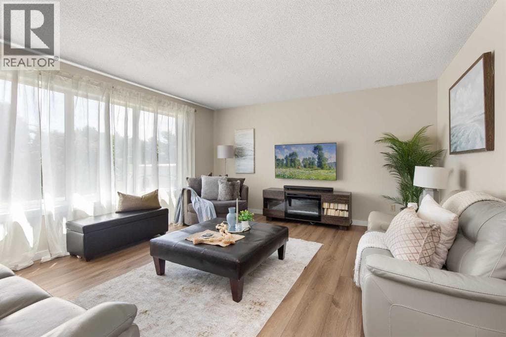 92 Sharpe Crescent SE — photo 4