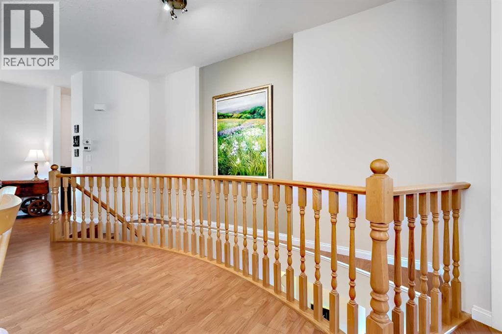66 Royal Manor NW — photo 3