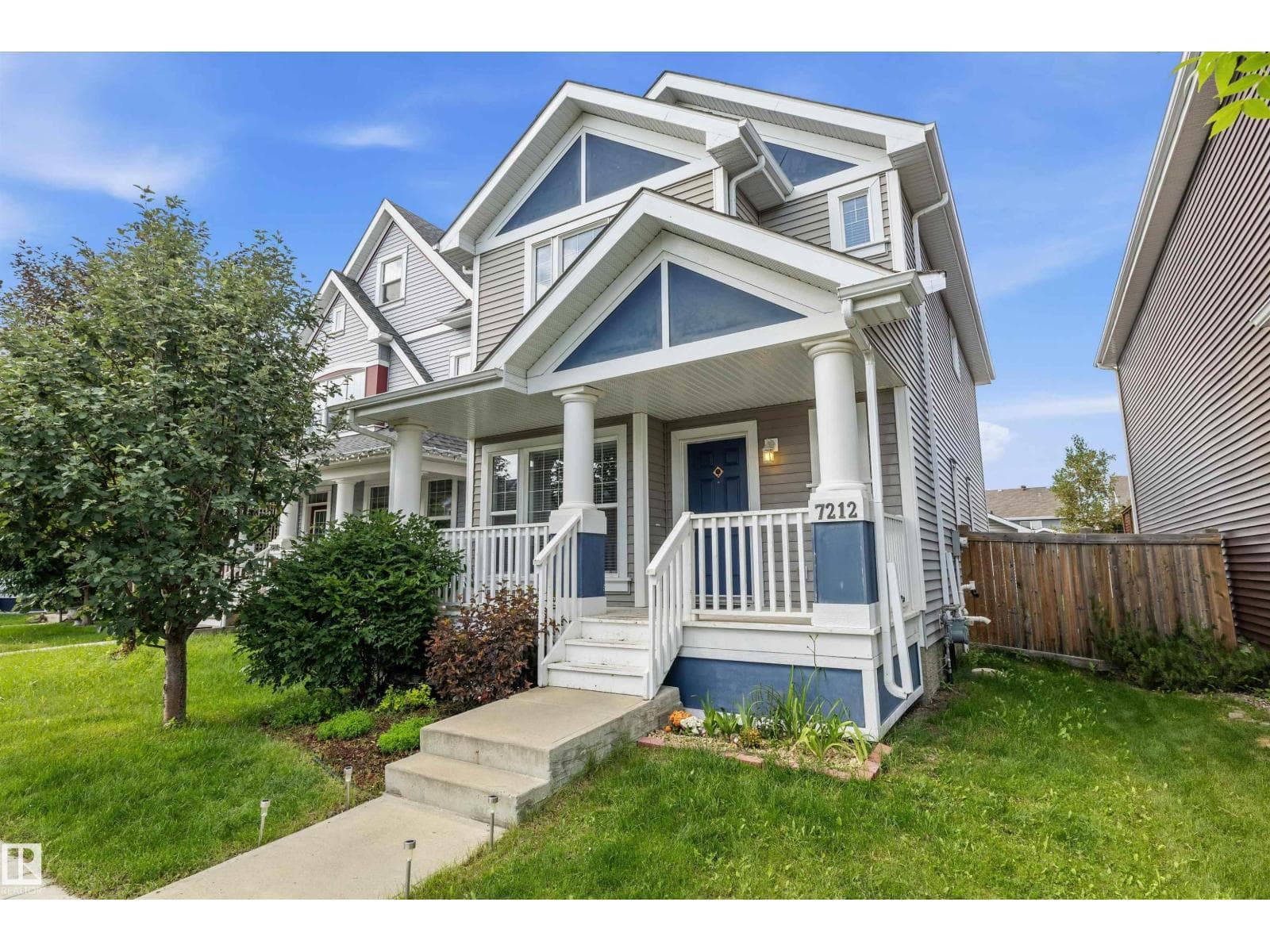 7212 23 AV SW — photo 3