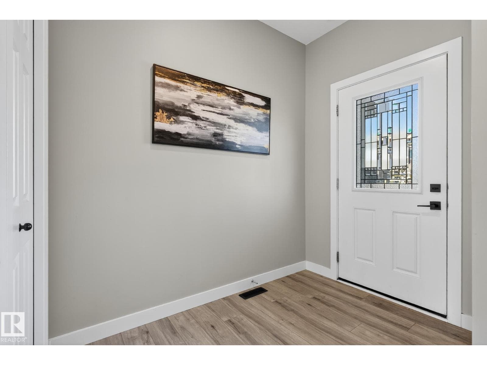 16635 30 AV SW — photo 4