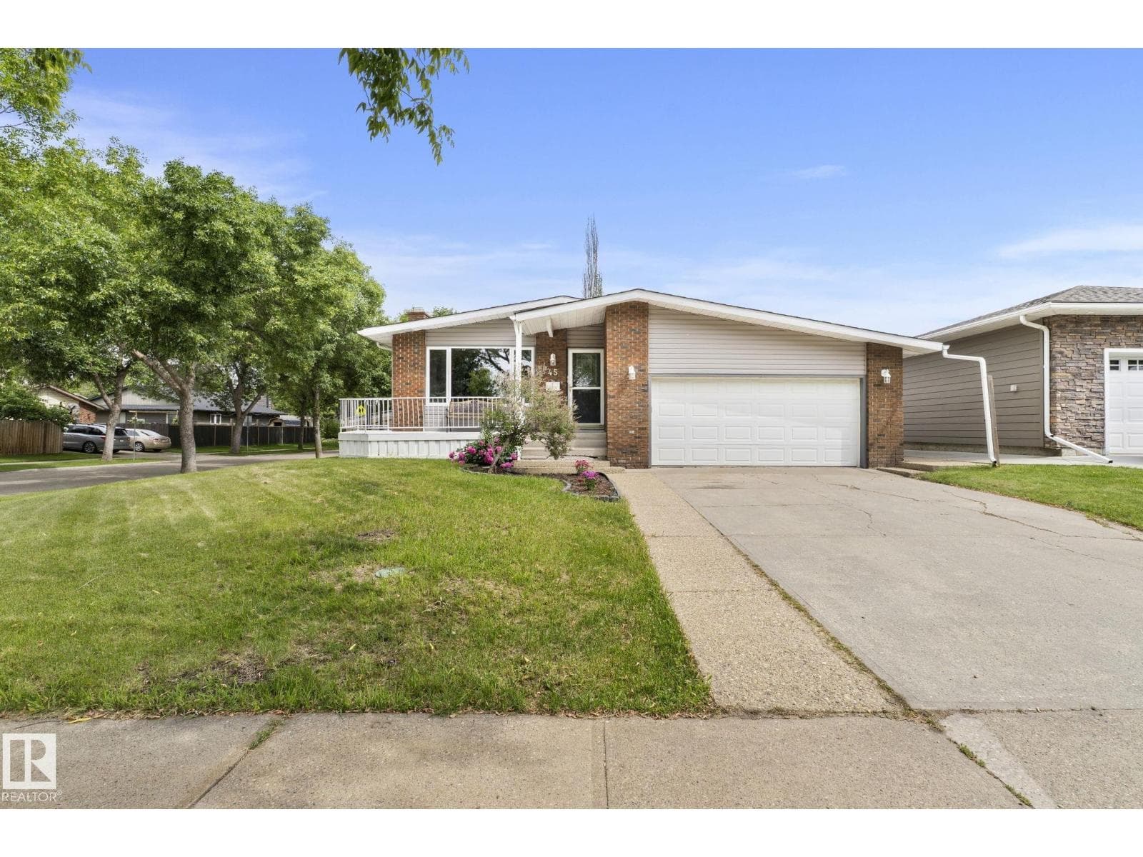 45 WHITEHALL CR — photo 2